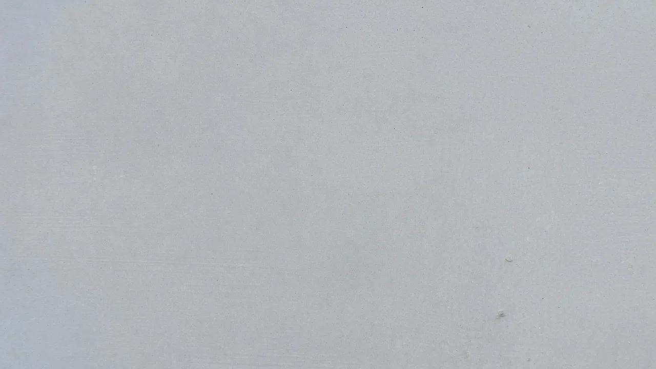 Smooth Light Grey Concrete (16:9)