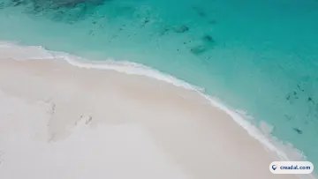 Orilla de Mar Turquesa (16:9)