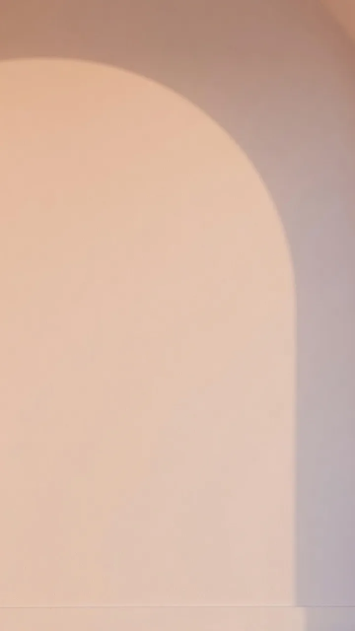 Pastel Peach Wall (9:16)