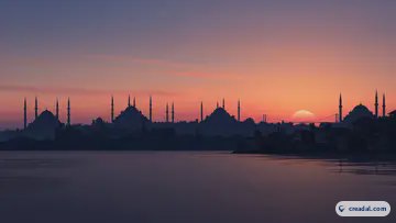 أفق إسطنبول الغروب (16:9)