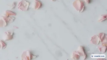 淡いピンクの花びら (16:9)