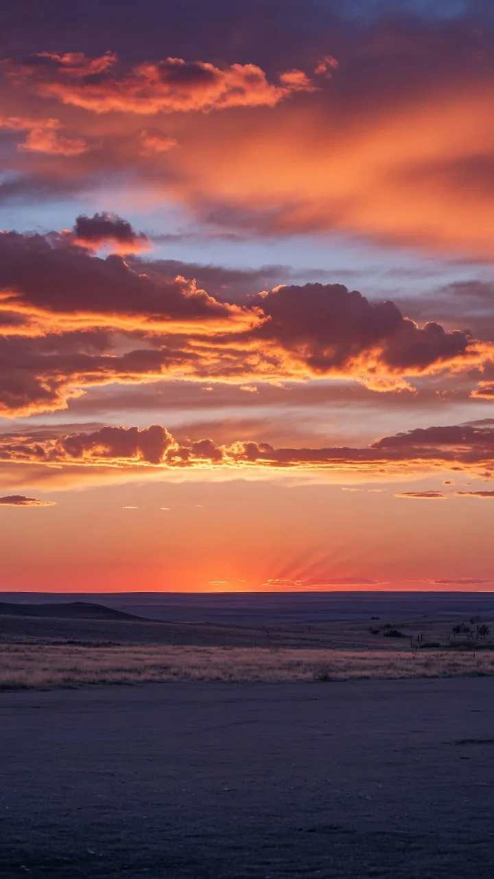 Dramatic sunset sky (9:16)